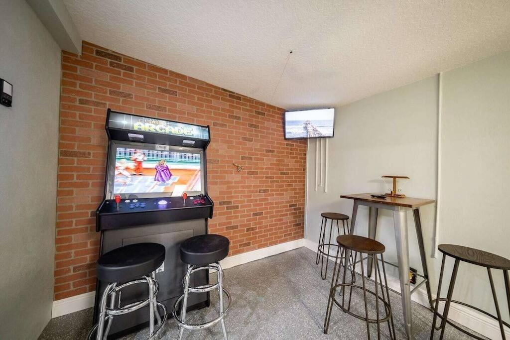 Beach House W/Putting Green/Game Rm/Rooftop Deck Cocoa Beach Bagian luar foto