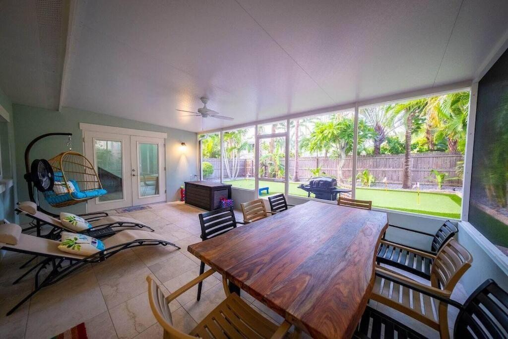 Beach House W/Putting Green/Game Rm/Rooftop Deck Cocoa Beach Bagian luar foto